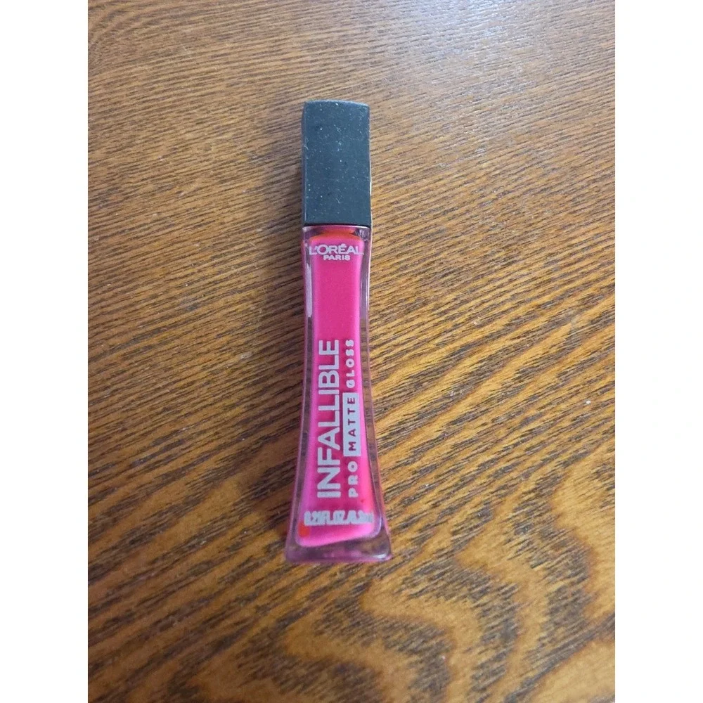 L'Oreal‎ Paris Infallible Pro-Matte Liquid Lipstick - #304 Rebel Rose